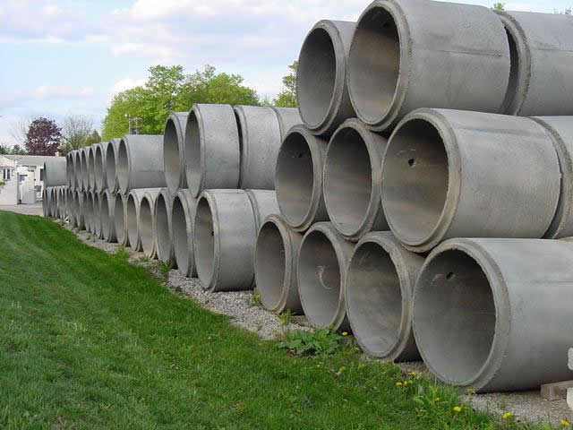 бетонные кольца - хорошая защита от загрязнения колодца